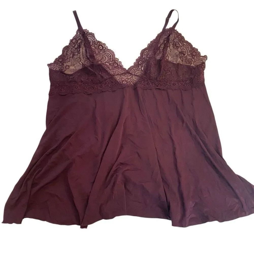 The Escante Collection plus size 3X maroon lace chemist top